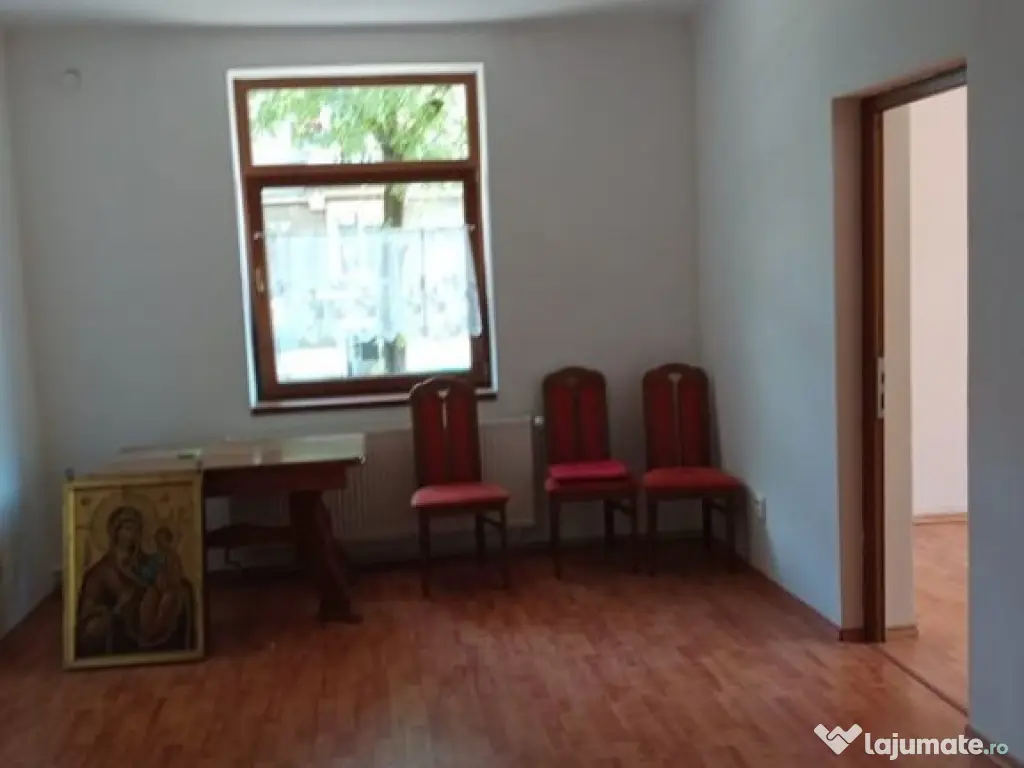 Iorga, 3 camere, parter 