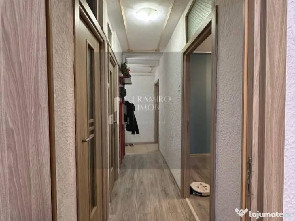 3 Camere 70mp - Partial Renovat - Metrou Aparatori la 1 Min 