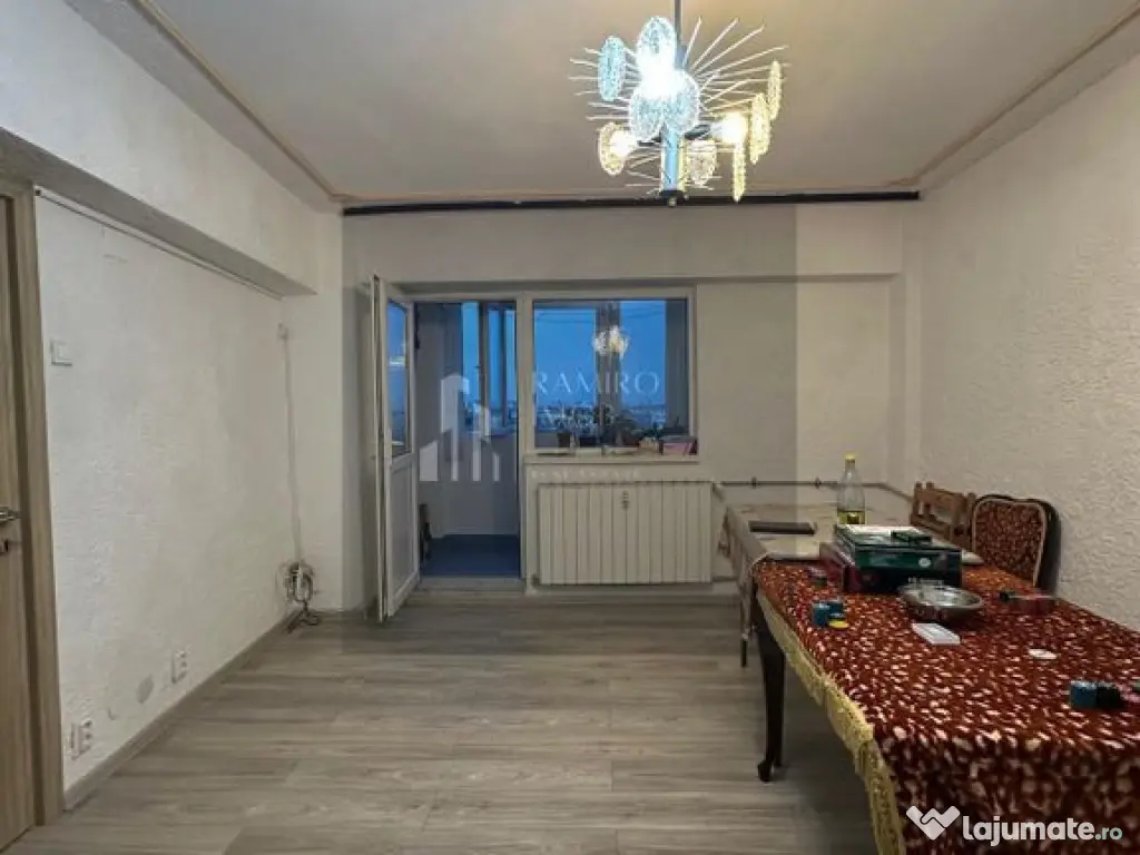 3 Camere 70mp - Partial Renovat - Metrou Aparatori la 1 Min 