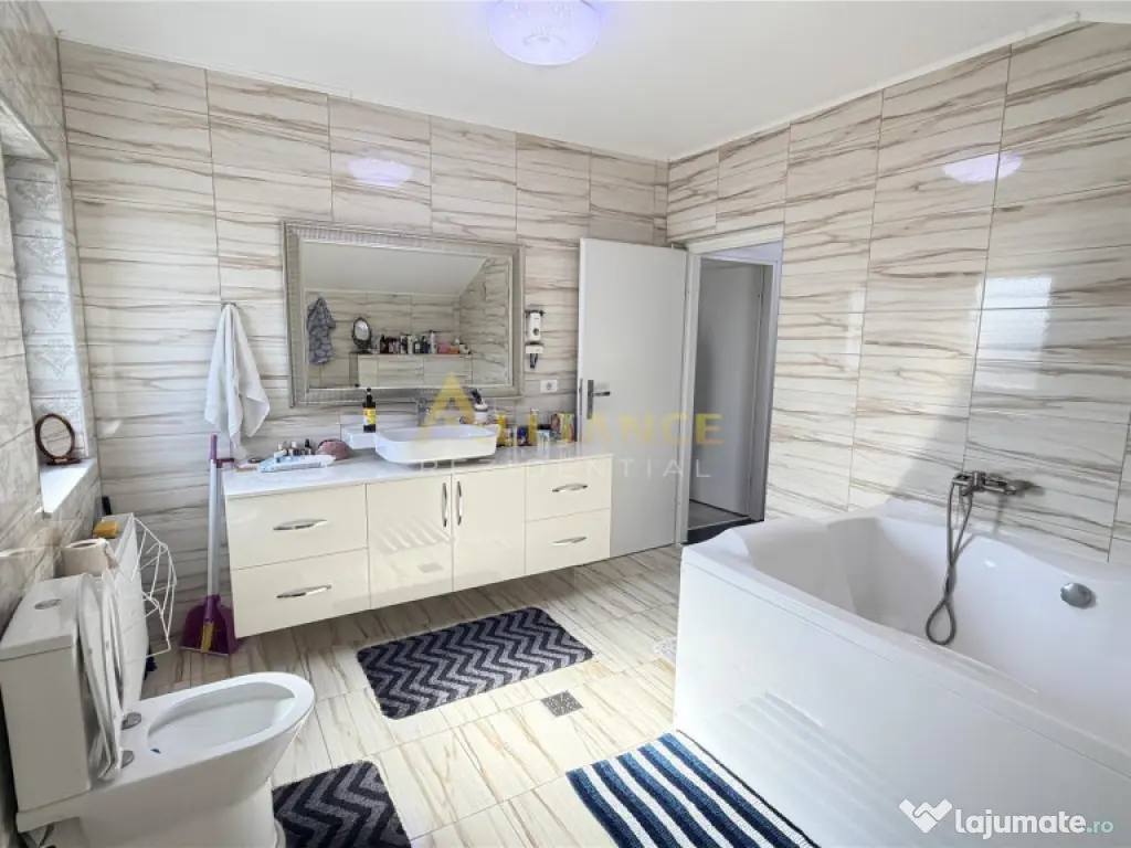 Vila individuala || mobilata || acces facil 1 mai || la intr 