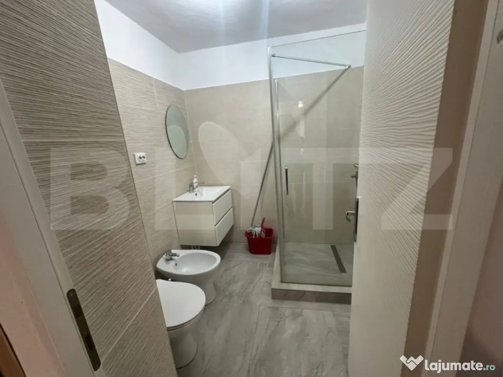 Apartament 2 camere decomandat zona Mall 