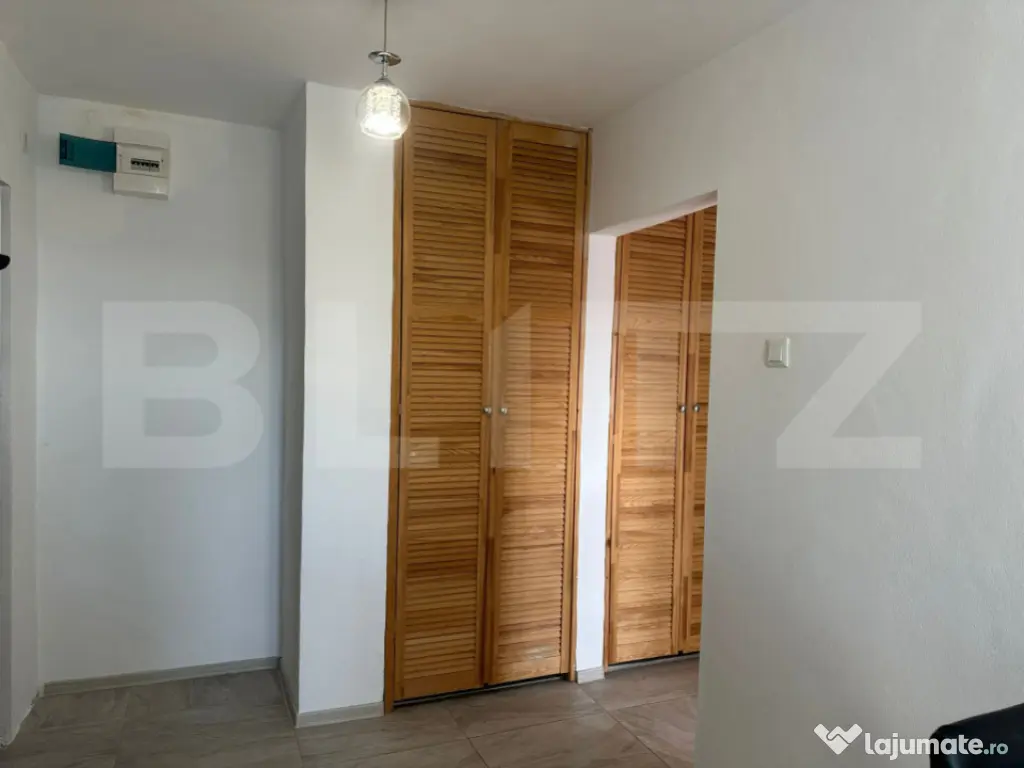 Apartament 2 camere decomandat zona Mall 