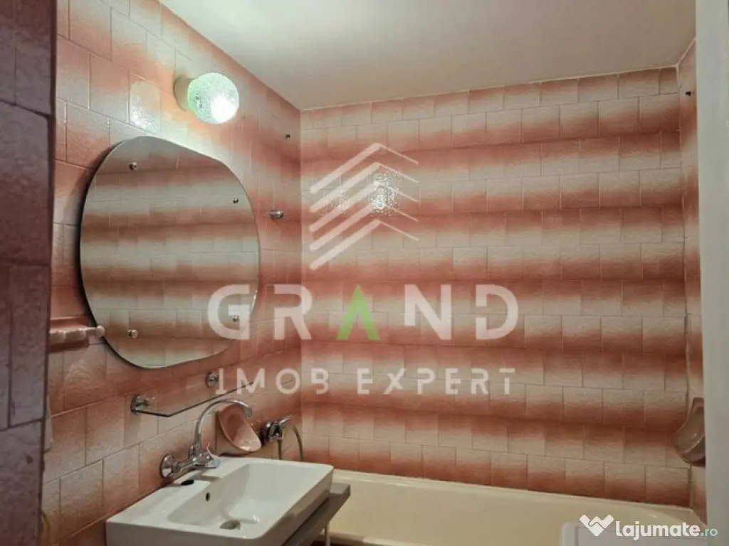 2 camere decomandate | Etaj 1 | Balcon | BRD Mărăști/The 