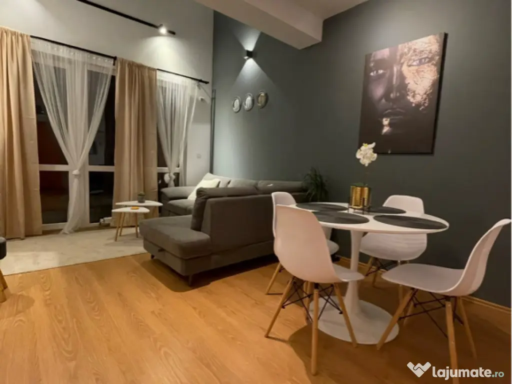 Inchiriez apartament 2 camere LUX Sinaia 