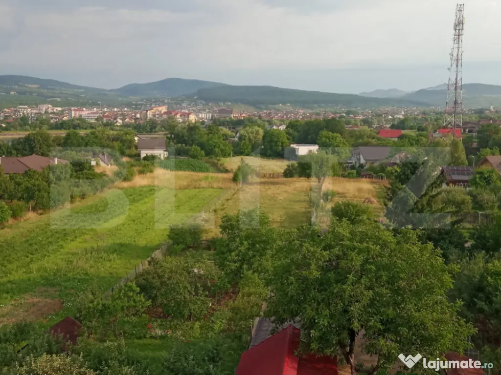 2000 MP TEREN INTRAVILAN IN ZONA VALEA GHINZII 