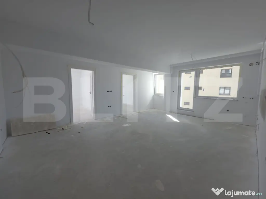 Apartament 3 camere, 67 mp, bloc nou, parcare, zona Libertat 