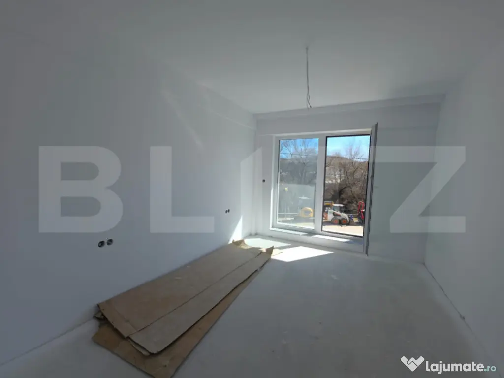 Apartament 3 camere, 67 mp, bloc nou, parcare, zona Libertat 