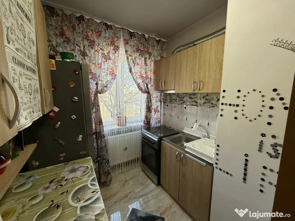 Vanzare apartament 2 camere zona SUD - Sala Doroftei - Ploiesti 