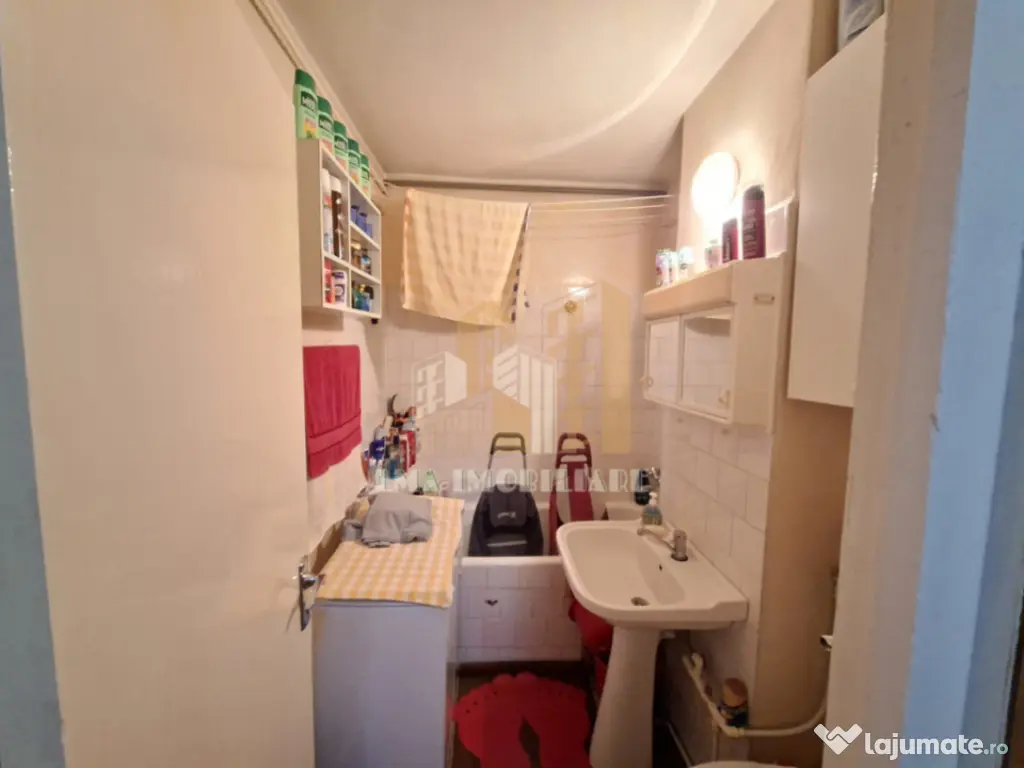 Garsoniera Tractorul Brasov 13 Decembrie 