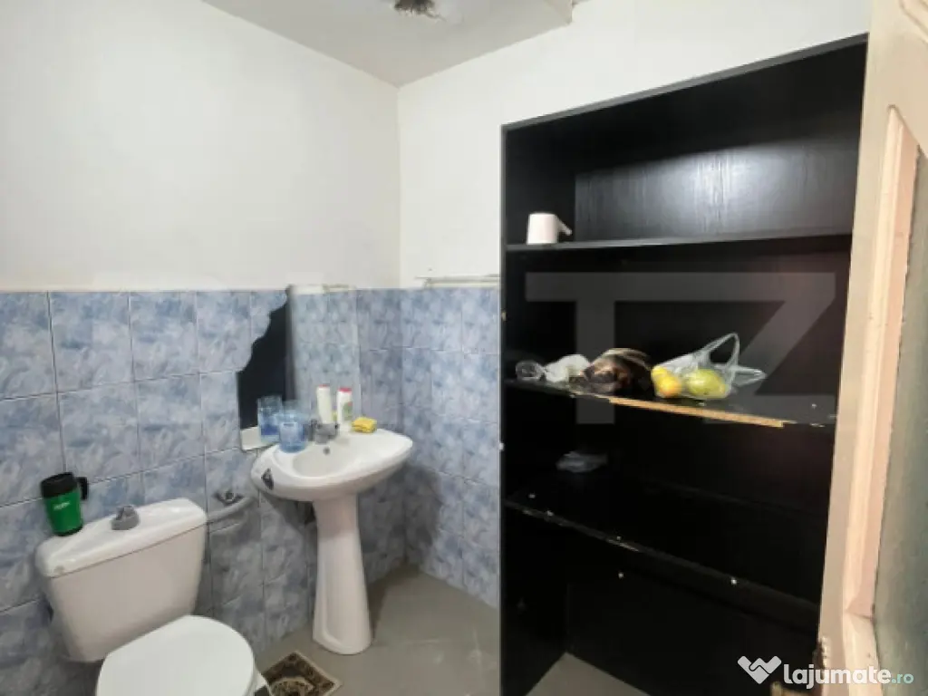 Spatiu Comercial de inchiriat , 61 mp, zona Cetate 