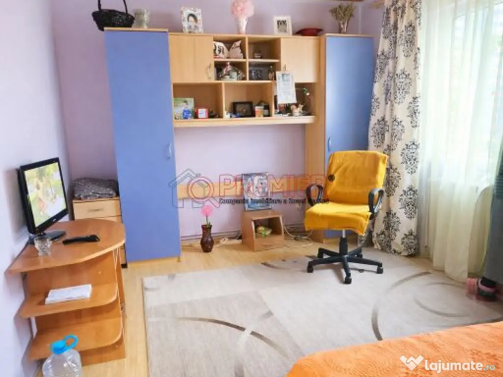 Casa spatioasa P+1+pod, zona Metrou Aparatorii Patriei – 