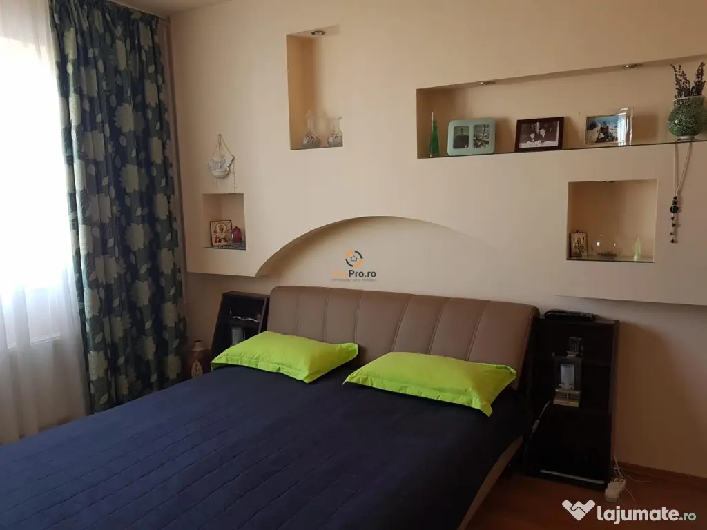 Central cu 3 camere Decomandat Punctele Cardinale 