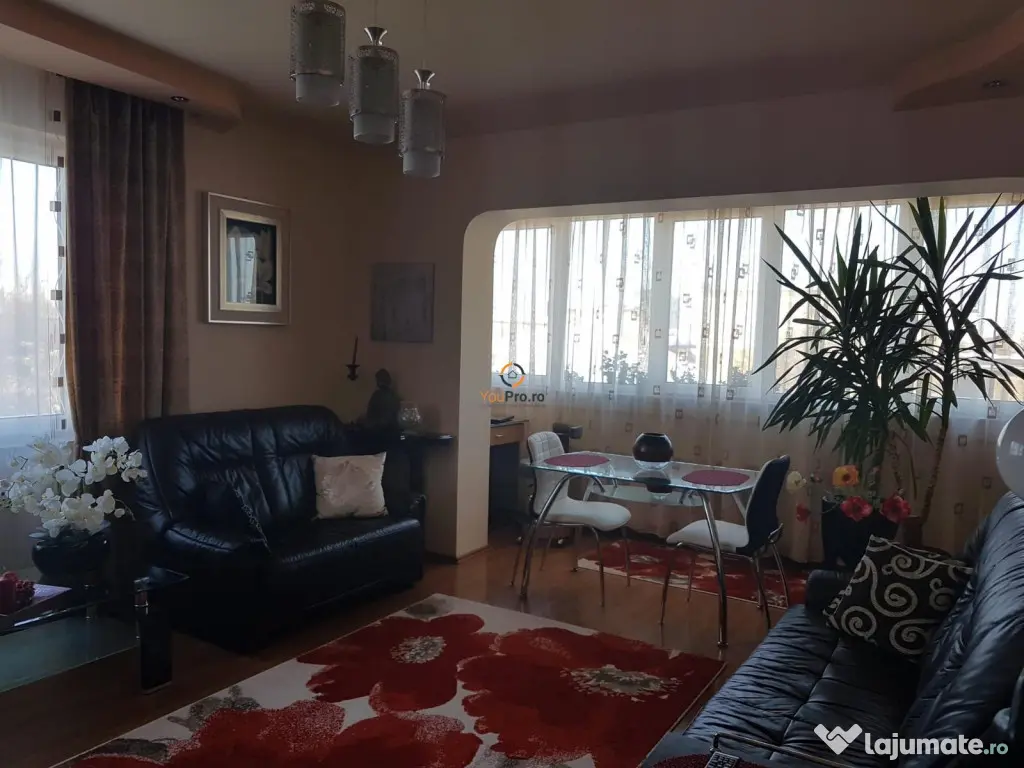 Central cu 3 camere Decomandat Punctele Cardinale 