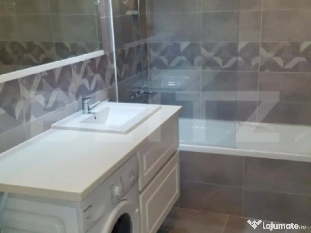 Apartament de 2 camere, 56 mp, balcon, Europa/E. Ionesco 