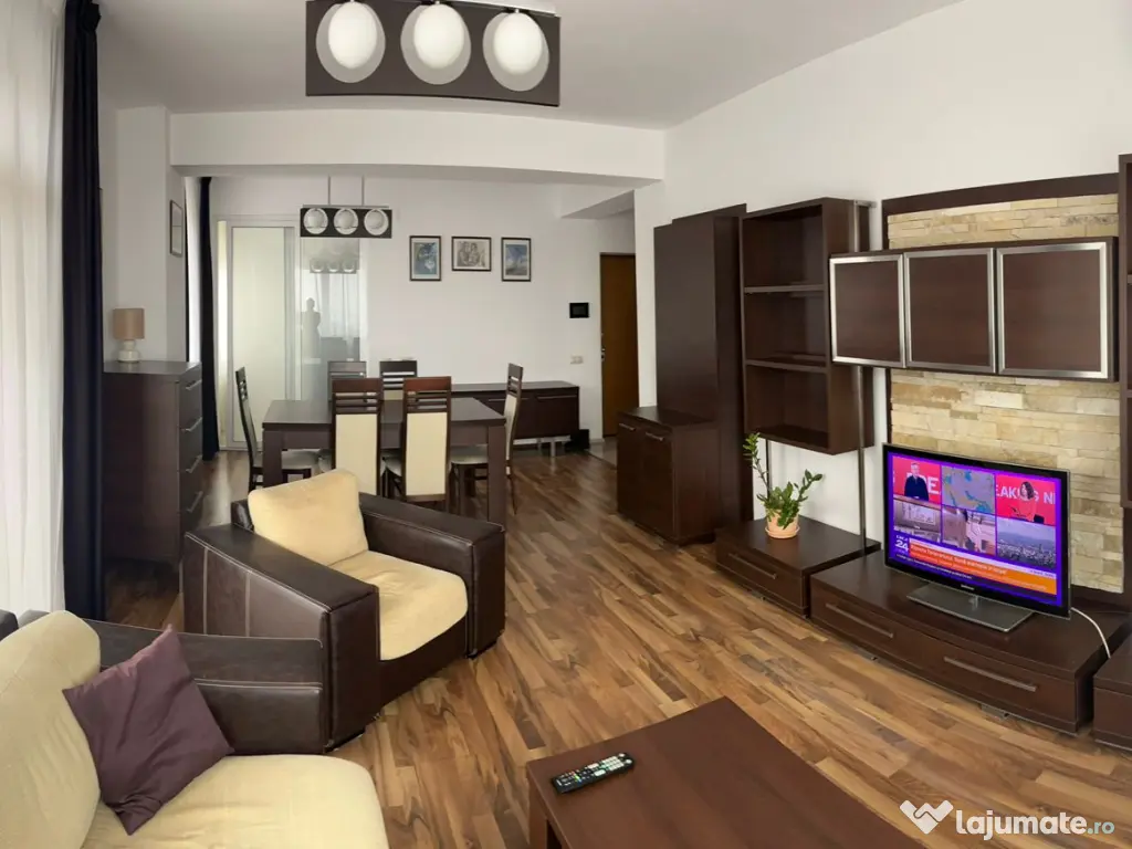 Ap.2 camerea -Piata Sudului, pe malul Deltei Vacaresti 