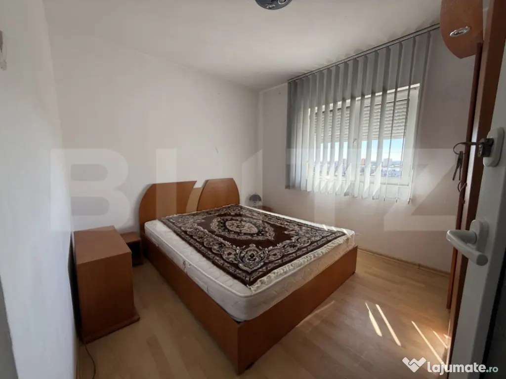 Apartament 3 camere, 55 mp, zona Micro 4 