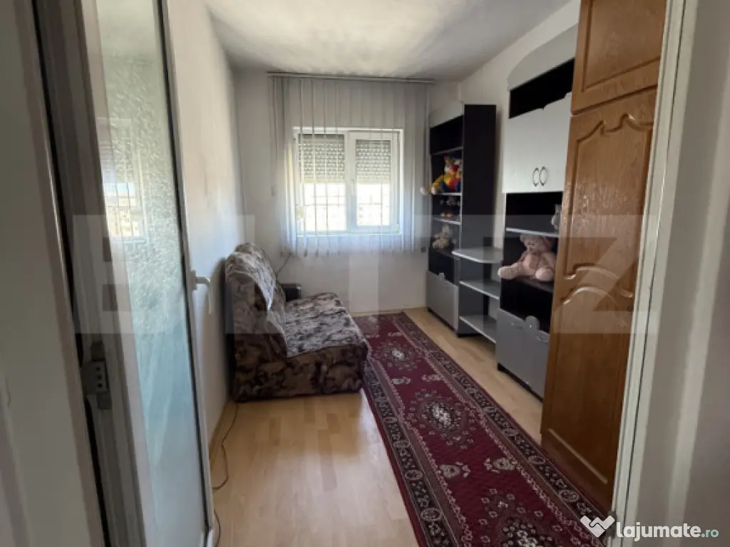 Apartament 3 camere, 55 mp, zona Micro 4 