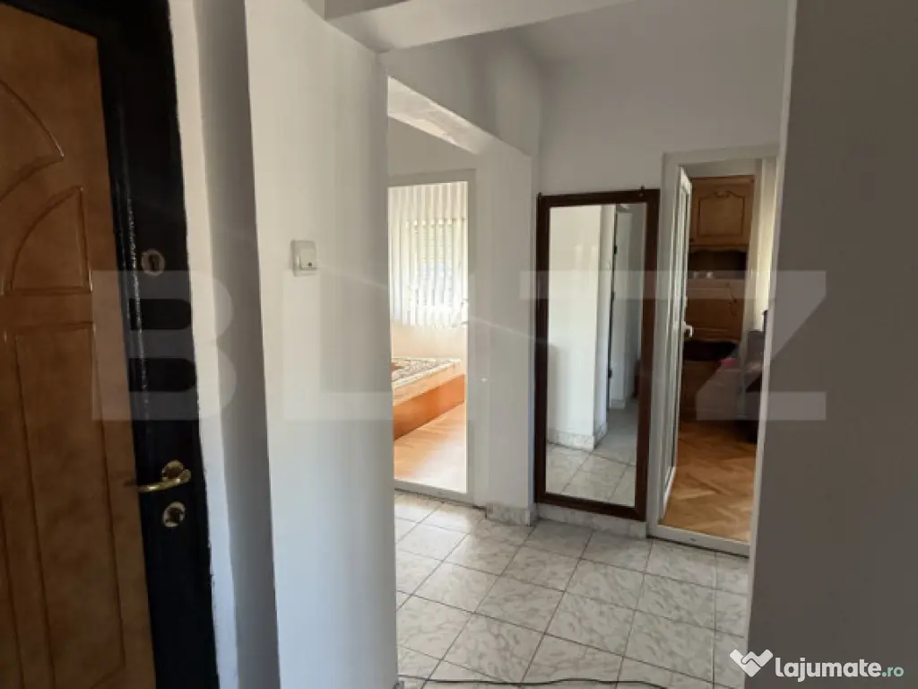 Apartament 3 camere, 55 mp, zona Micro 4 