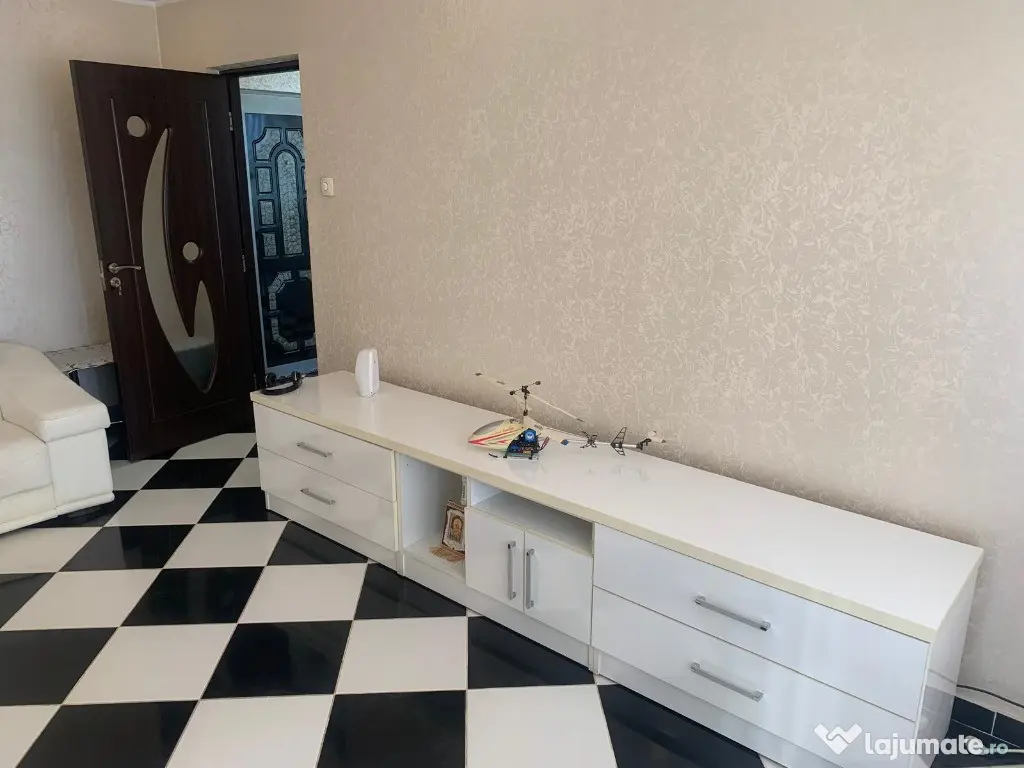 Apartament 3 camere Viziru mobilat -utilat ,Liber. 