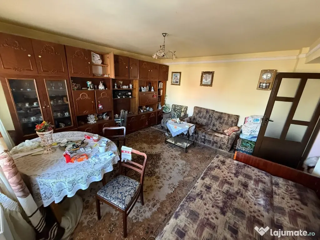 ULTRACENTRAL-2c, 1A, 56mp utili,3/4, din1988 - 72500 euro 