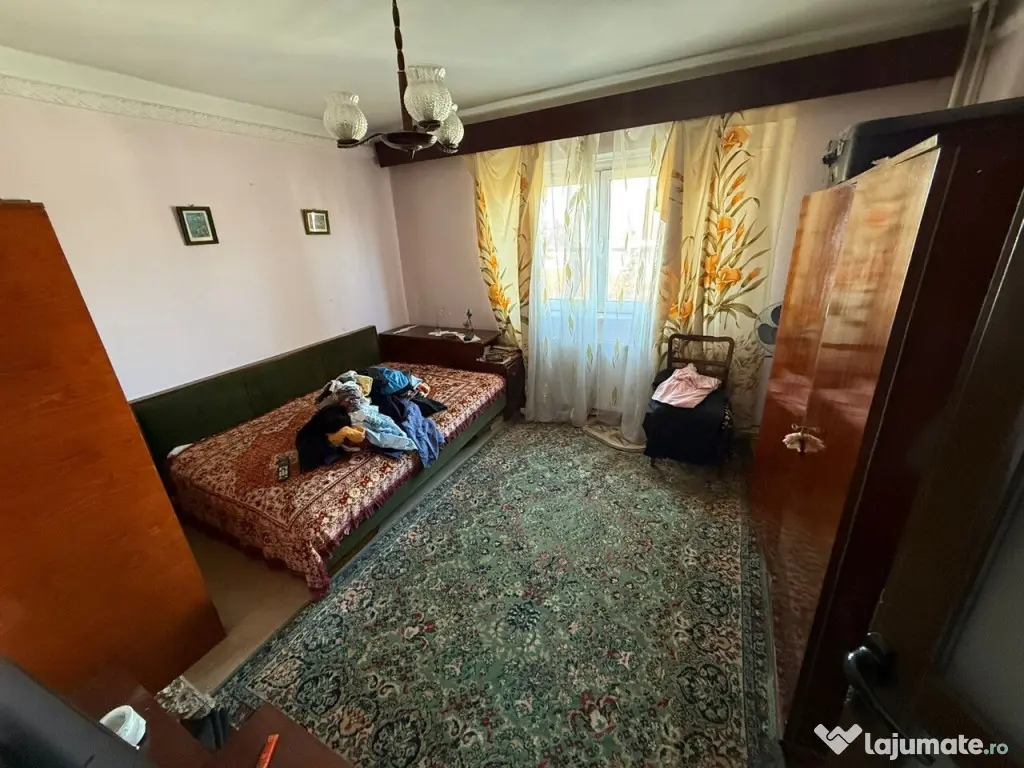 ULTRACENTRAL-2c, 1A, 56mp utili,3/4, din1988 - 72500 euro 