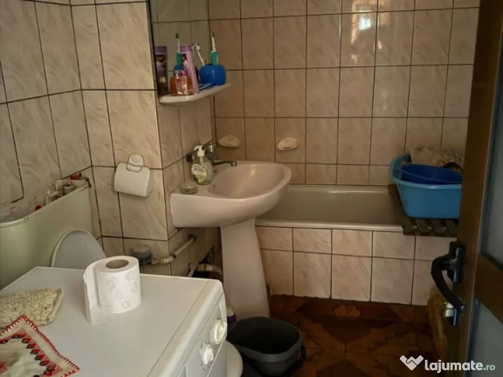 ULTRACENTRAL-2c, 1A, 56mp utili,3/4, din1988 - 72500 euro 