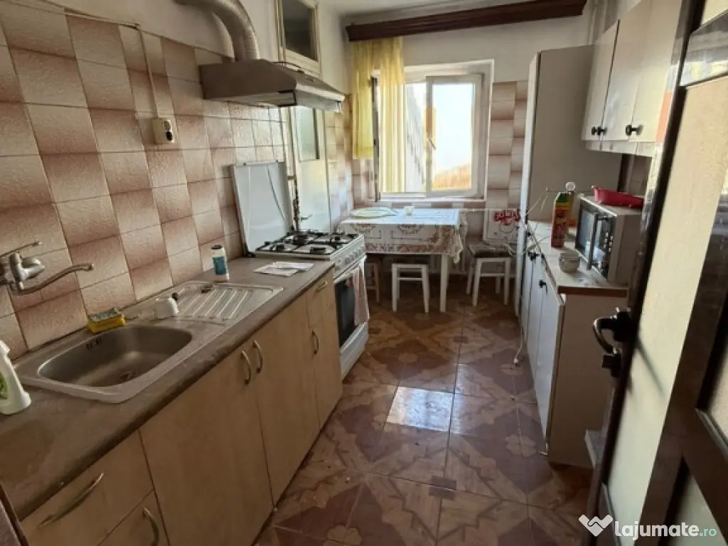 ULTRACENTRAL-2c, 1A, 56mp utili,3/4, din1988 - 72500 euro 