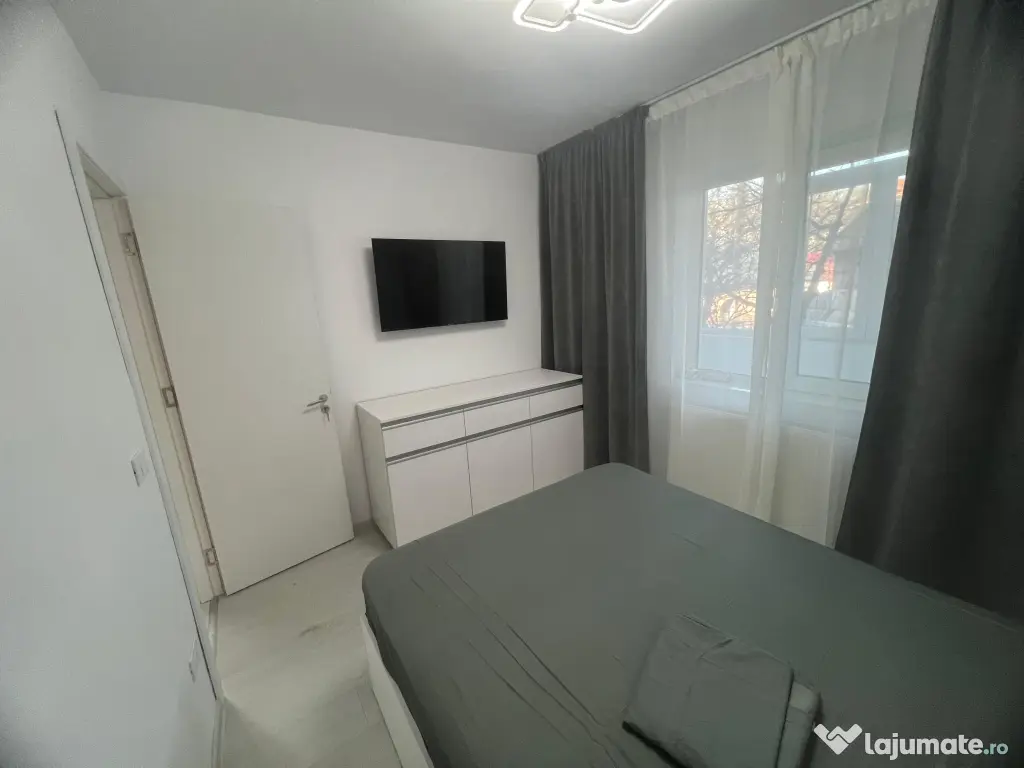 Închiriez apartament în zona Tudor Vladimirescu 