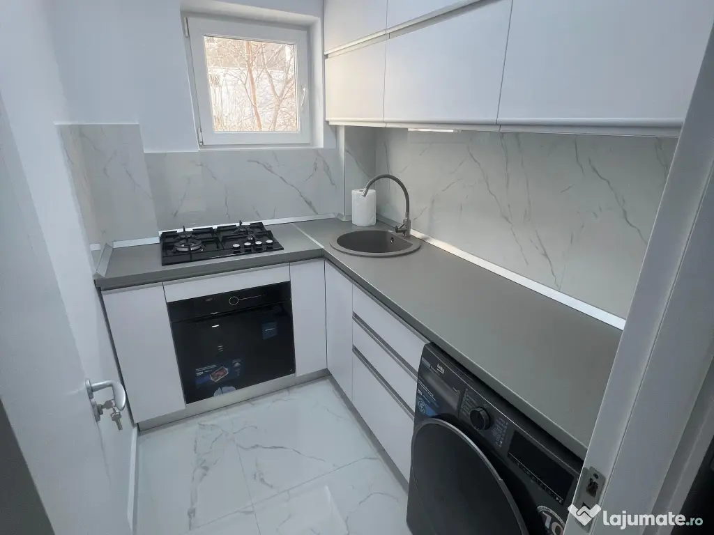 Închiriez apartament în zona Tudor Vladimirescu 