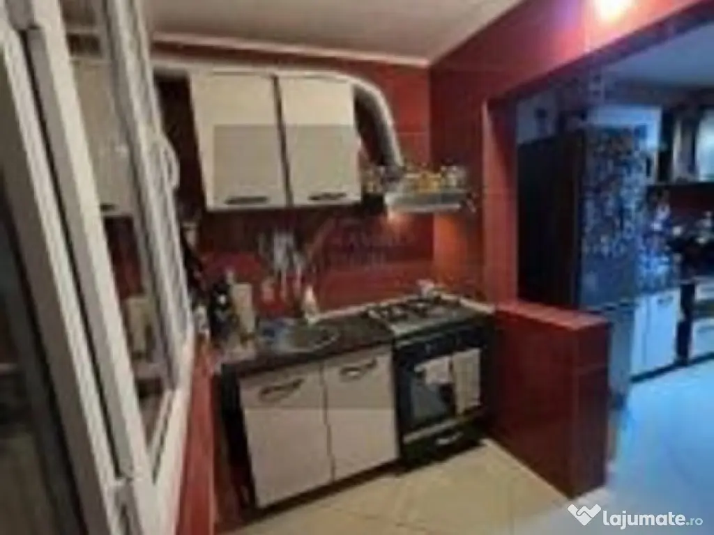 4 Camere 80 mp - 2 balcoane bloc 1982 