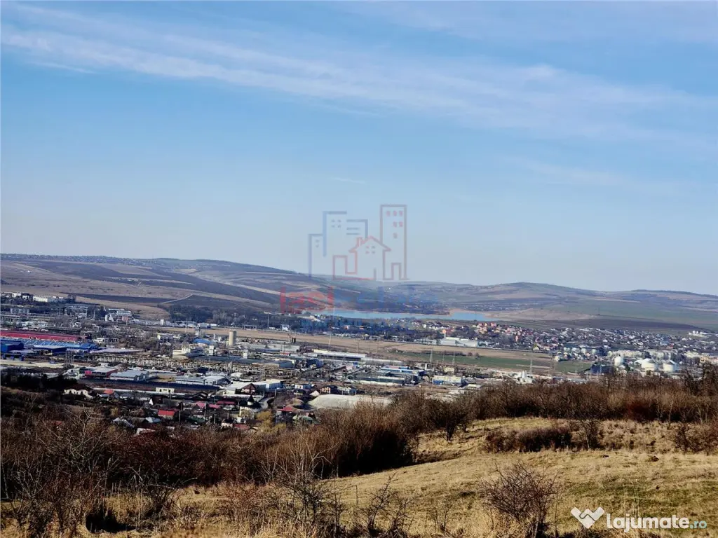 Teren cu vedere frumoasa 