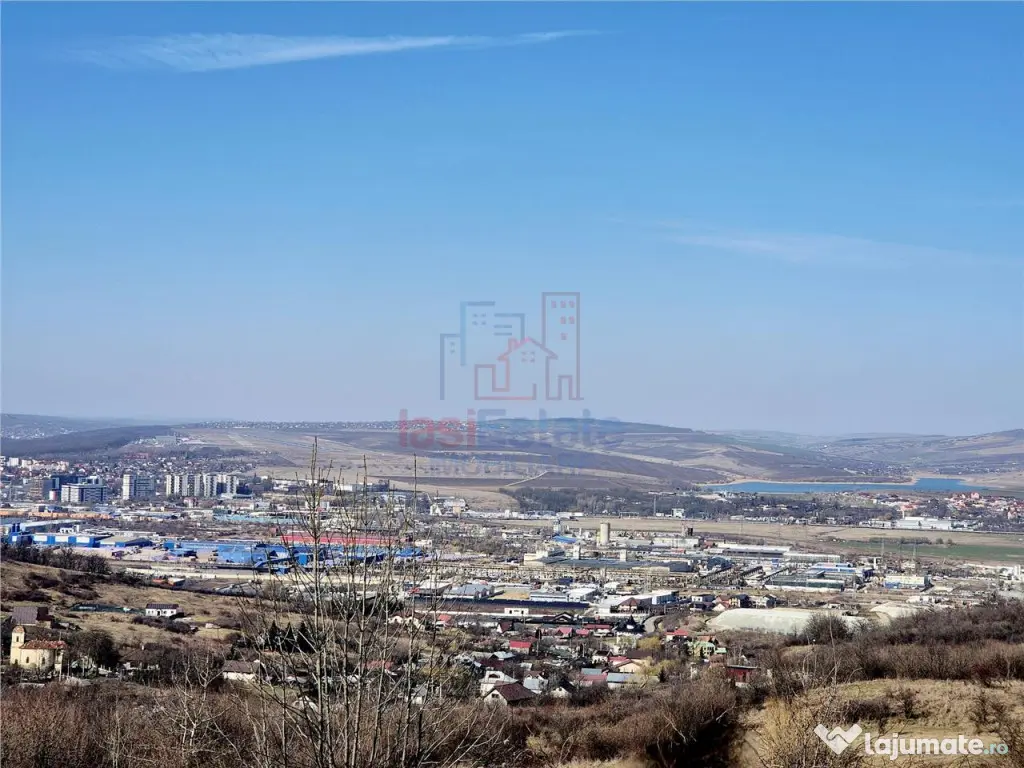 Teren cu vedere frumoasa 
