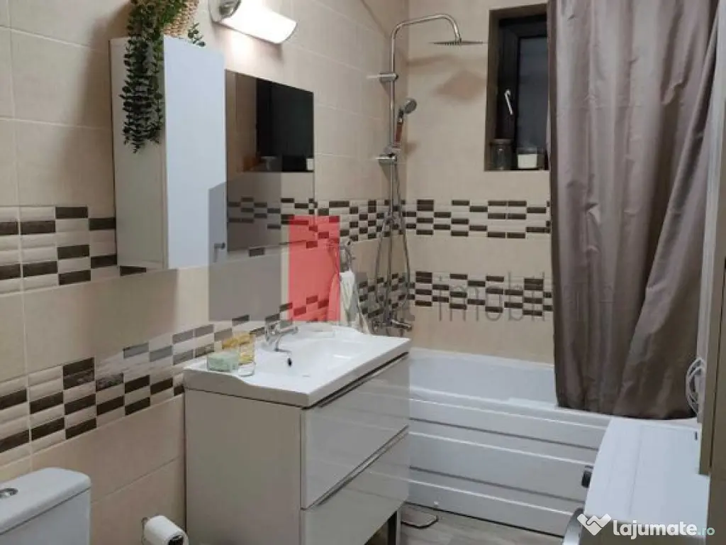 Ofer spre inchiriere apartament 2 camere si loc de parcar... 