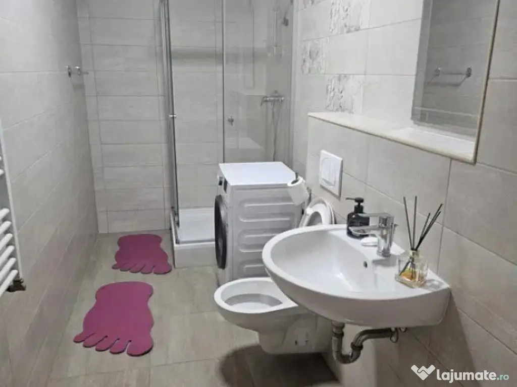 Studio, suprafata de 45mp + balcon, mobilat si utilat, cu lo 