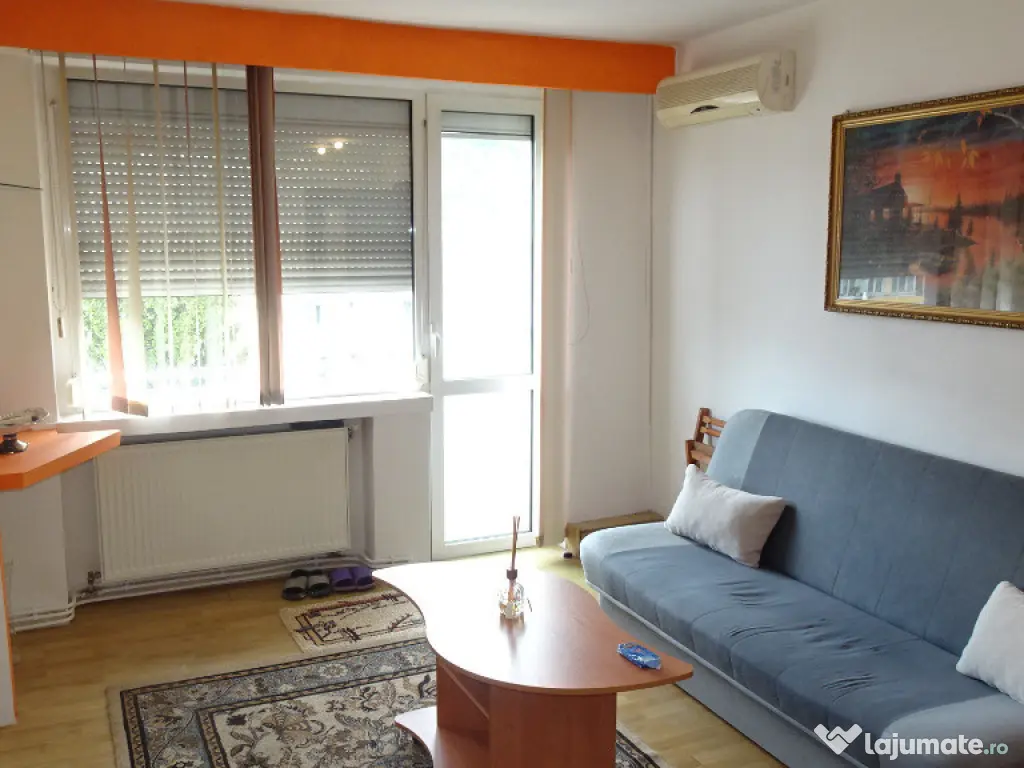 Vand apartament 2 camere in Deva, Bd 1 Decembrie, mobilat, utilat 