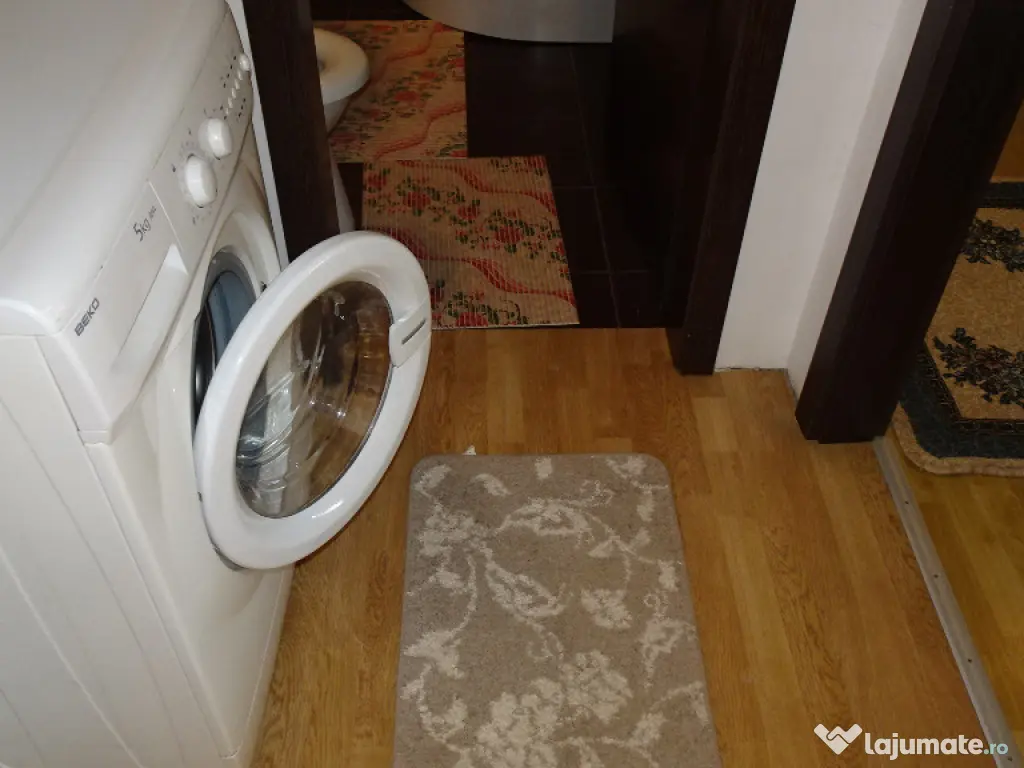 Vand apartament 2 camere in Deva, Bd 1 Decembrie, mobilat, utilat 