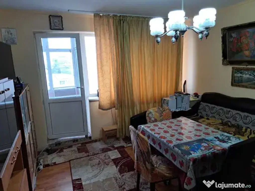 Vand apartament 3 camere la Orizont-Drumul Taberei, la 4-7 min. de Afi si metrou