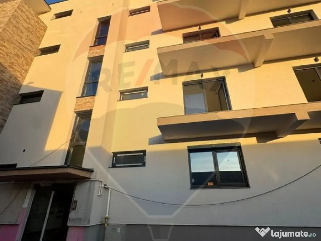 APARTAMENT CONFORT LUX DE VANZARE IN CENTRUL VECHI 4 CAMERE 