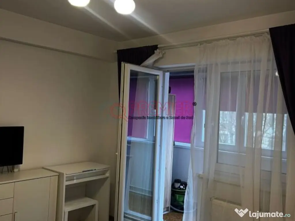 Piata Resita - apartament modern 3 camere 