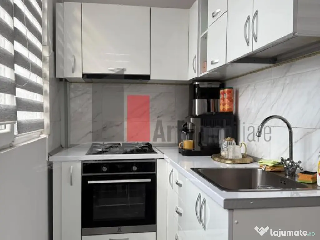 Vand ap 3 camere de lux etaj 1 , Chiajna-Str Sergent Ilie... 