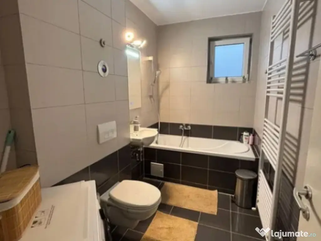 Apartament 2 camere, decomandat - zona Avantgarden 