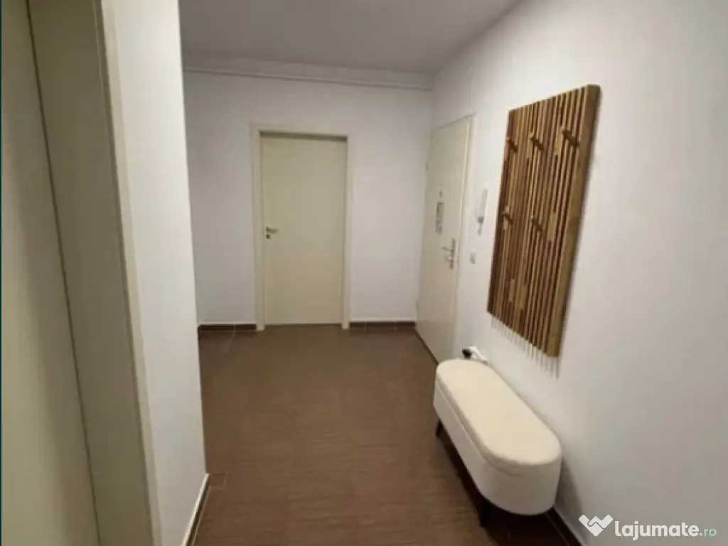 Apartament 2 camere, decomandat - zona Avantgarden 