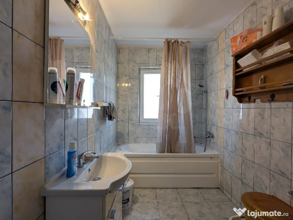 Apartament de o camera, zona Eroilor/ Floresti 