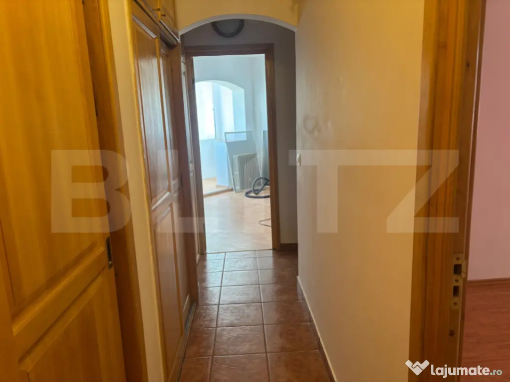 Apartament 3 camere, 76 mp, zona Nicolina