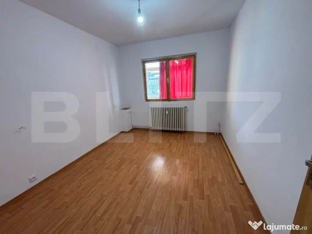 Apartament 3 camere, 76 mp, zona Nicolina