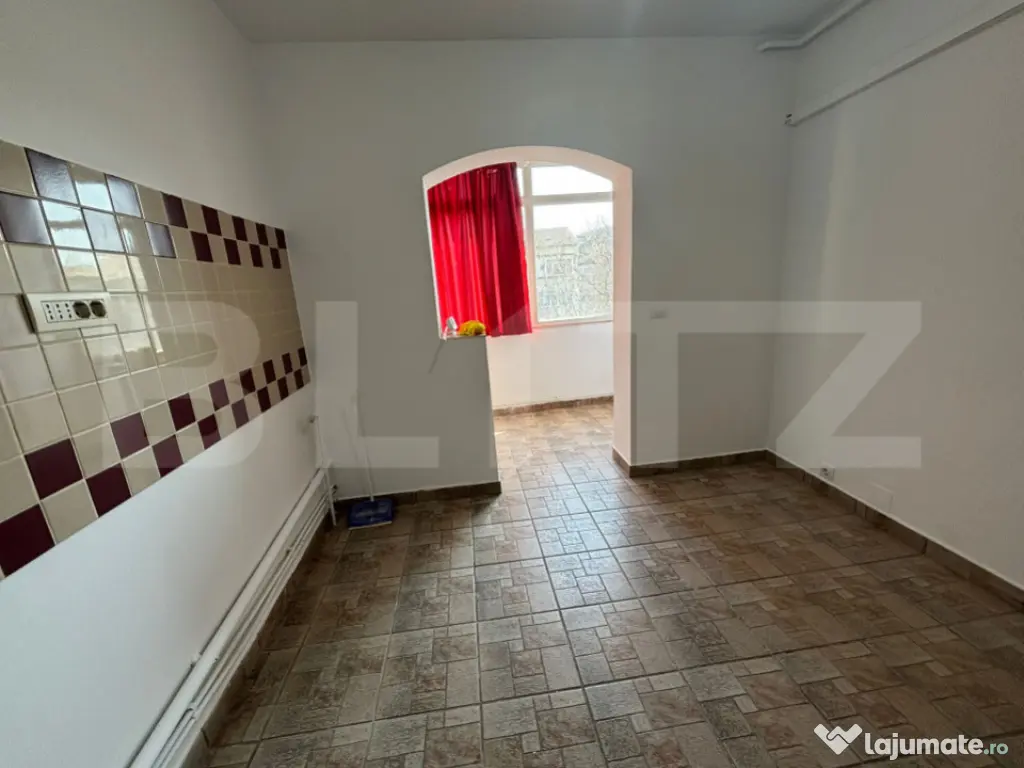 Apartament 3 camere, 76 mp, zona Nicolina