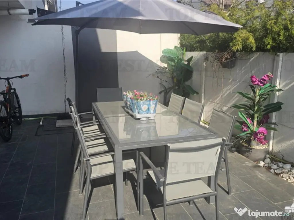 Vila lux 4 camere cu panouri solare in Chiajna 