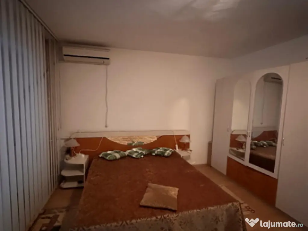 Garsonieră decomandată, situata în zona Dacia 