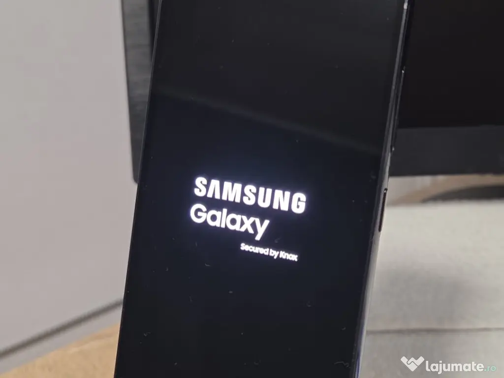 Samsung S23, 8/256, stare f buna