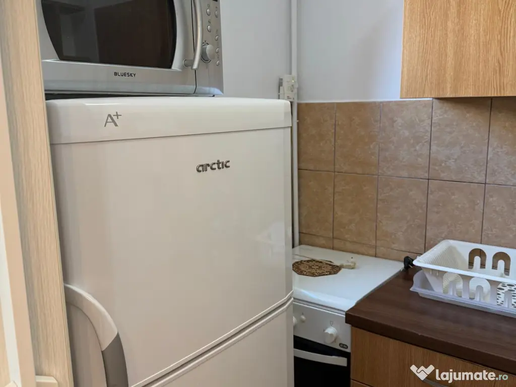 Garsoniera de inchiriat 